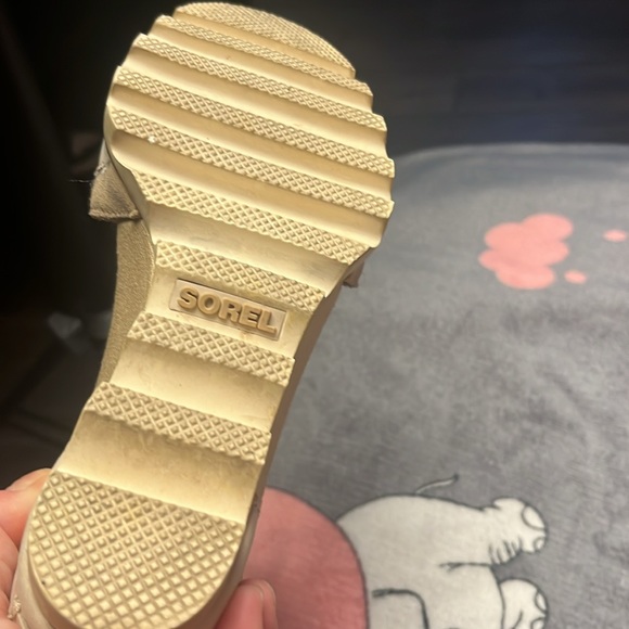 Women size 7 tan leather and canvas Sorel espadrilles Zip back and lace ups - Picture 7 of 8